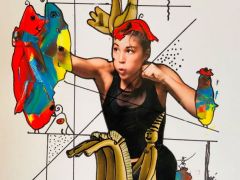 moving-woman-R